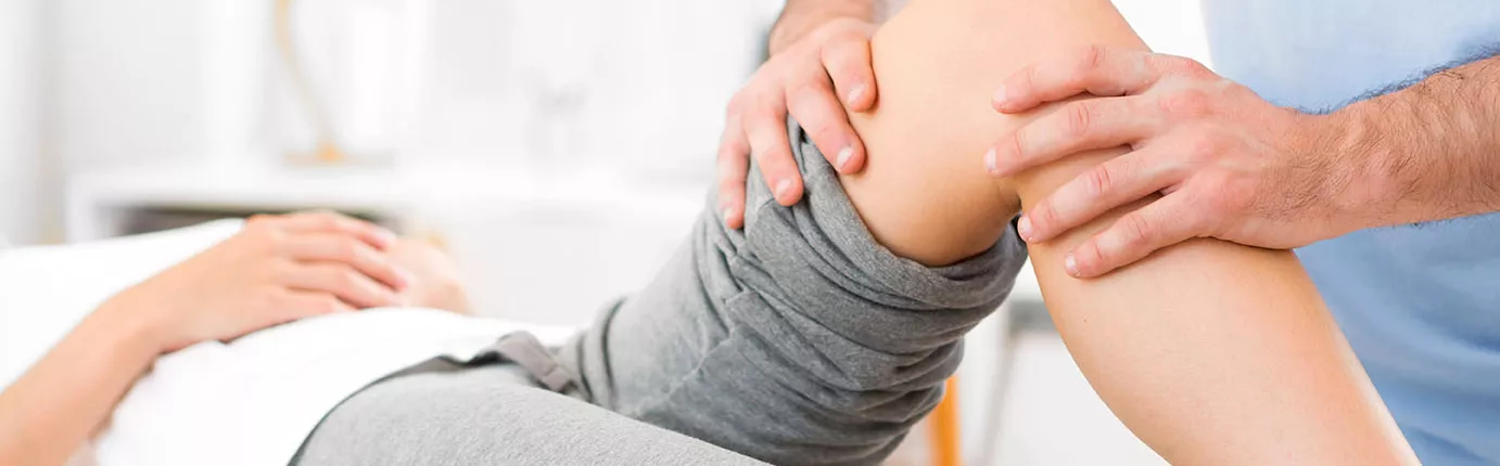 Séance de kinésithérapie douce chez Goulmant Ostéo à Toulouse pour la rééducation du genou